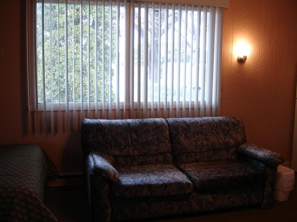 Motel Belair Rigaud Pokój zdjęcie